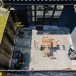 Dom Wakacyjny Z Jacuzzi Na Wylacznosc Do 16 Osob W Centrum Zatora Blisko Energylandii Ferienhaus Zator