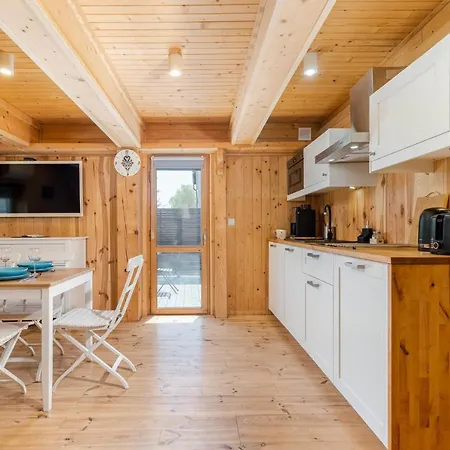Casa vacanze Z Jacuzzi Na Wylacznosc Do 16 Osob W Centrum Zatora Blisko Energylandii *